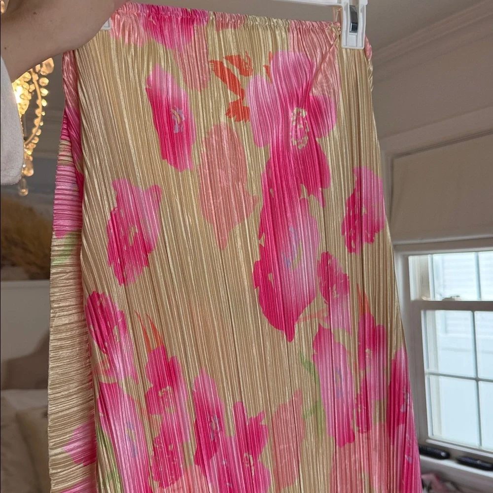 Elegant Pink Floral Strapless Dress - Picture 6 of 7